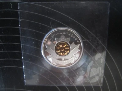 25 cents Gold Plated, Poppy  2004 Canada quarter Silver Remembrance POPPY - Image 1 of 3