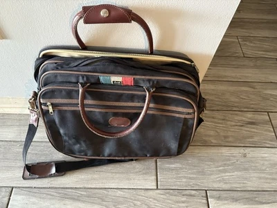 Vintage Lark Suitcase Leather Trim 2 Section, Expandable Carry-on, Weekender 18” Foto 1 de 4