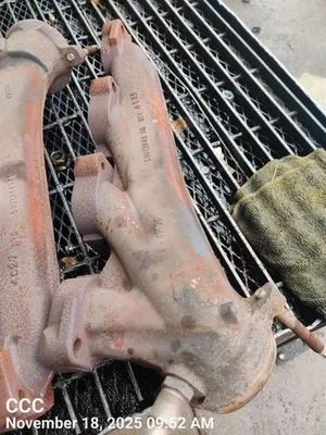 Colector de escape derecho pasajero 5,7 L compatible con 09-23 300 7916120 Foto 1 de 4