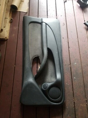 93-02 FIREBIRD TRANS AM PANEL DE PUERTA GRIS LADO DERECHO DEL PASAJERO Foto 1 de 4