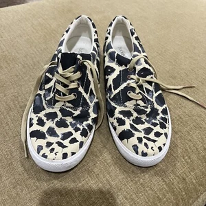 Bucketfeet Womens Giraffe Sneaker Tennis Shoes Sz 7 Beige Low Top Comfort Safari - Picture 1 of 6