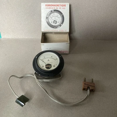 Ancien Amperemétre Ferromagnétique Radio Controle LYON 6e Série 22 Cadran Rond - Photo 1/4