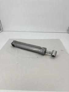 Volvo Penta SX-M / DPS -M trim cylinder 3857470 - Picture 1 of 9