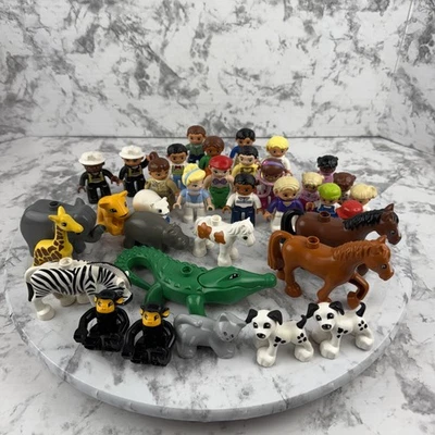 LEGO DUPLO Lote Misto Grande Figuras de Animais de Zoológico Pessoas Crianças Personagens Disney - Imagem 1 de 4