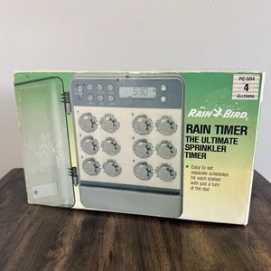 Rain Bird Irrigazione Timer PC-504 The Ultimate Sprinkler Timer 4 Stazioni NOS - Foto 1 di 7