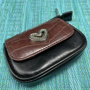 Schwarze kleine Geldbörse Kleingeldfach Reißverschlüsse Kunstleder Seitentasche Herzdetail - Bild 1 von 8