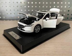 Scala 1/18 MAZDA 6 ATENZA 2019 bianco pressofuso modello auto openalldoor - Foto 1 di 6
