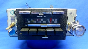 Vintage Factory Accessory 1976 Lincoln AM FM Seek Scan Town Country Stereo Radio - Picture 1 of 7