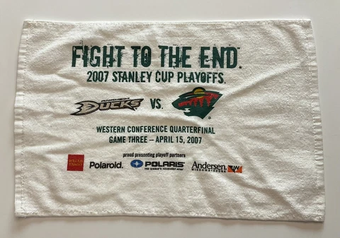 2007 Stanley Cup Quarters - Game 3 Minnesota Wild (NHL) vs Anaheim Rally Towel Cover