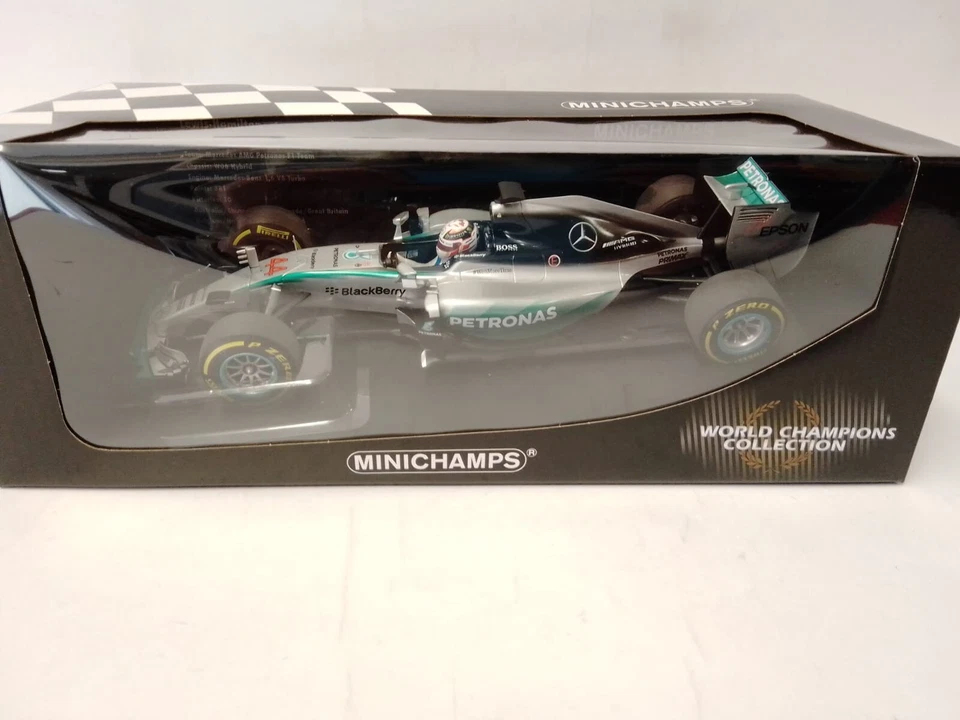 minichamps 1 18 Hamilton World Campion 2015 Top