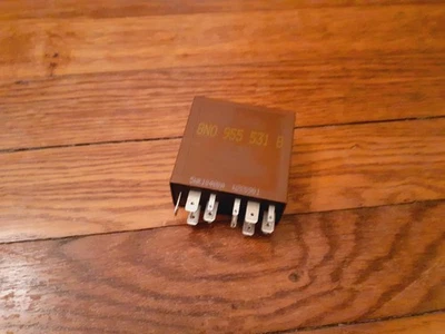 Relais AUDI / VW n° 601 OEM 8N0955531B  8N0 955 531 B SIEMENS 5WK1048 - Photo 1/4