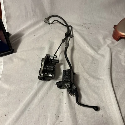 HONDA XL600 XL600R 1983-1987 FRENO DELANTERO CILINDRO MAESTRO pinza y línea Foto 1 de 4