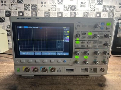 Osciloscopio de almacenamiento digital CYBER MONDAY DEAL BK Precision 2565 100 MHz 2 GSa/s Foto 1 de 3