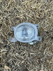 Conjunto de faros antiniebla laterales para pasajero derecho Toyota Lexus 2019-2025 81210-12240 OEM - Imagen 1 de 11