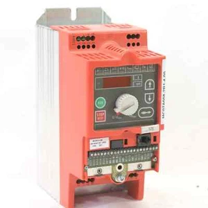 SEW Frequenzumrichter 0,75kW MC07A008-2B1-4-00 826953X -used- - Bild 1 von 3