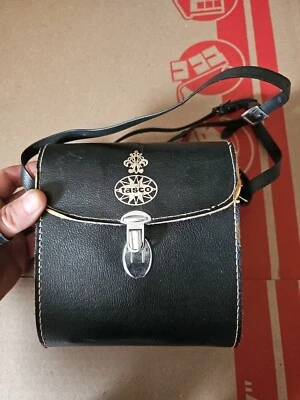 TASCO FULLY COATED LIGHTWEIGHT BINOCULARS 7x35. Model 304. With Case.  - Image 1 of 4