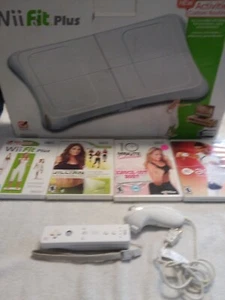 Wii Fit Plus: Game Bundle for Nintendo Wii & Extra fitness workout Games ( CIB ) - Picture 1 of 7