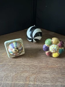 MACKENZIE CHILDS pottery KNOBS Drawer Cabinet Pulls Jewel Parchment Swirl 3 pcs - Picture 1 of 4