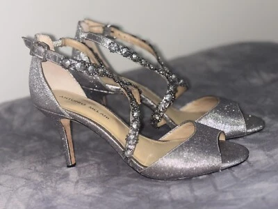 Сандалии на каблуках Antonio Melani серебристые блестящие со стразами ремешки блестящие размер 7 М - Изображение 1 из 4