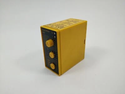 Selectron GZU30 Time Delay Relay - Image 1 of 4