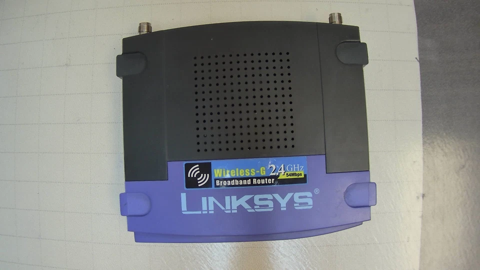 Linksys Wireless-G Broadband Router 2.4 GHz 54 Mbps 4 Port 10/10 - Image 1 of 1