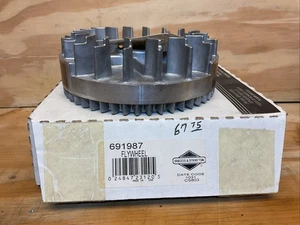 Briggs and Stratton 691987 Flywheel. - Picture 1 of 4