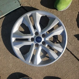 1 Ford Escape Hubcap Wheel Cover Hub Cap 17" 20 2021 2022 2023 2024 lj6c-1130-AA - Picture 1 of 5