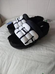 Ugg Platform Ugg Slippers 10 Women Black/White - Picture 1 of 5