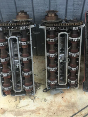 Range Rover BMW E39 540i 4.4L V8 M62 M62TU M62TUB44 Engine L& R Cylinder Heads Foto 1 de 3