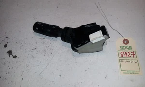 2006 Nissan Pathfinder Wiper Switch OEM 25260 EA00A #8427 - Picture 1 of 4