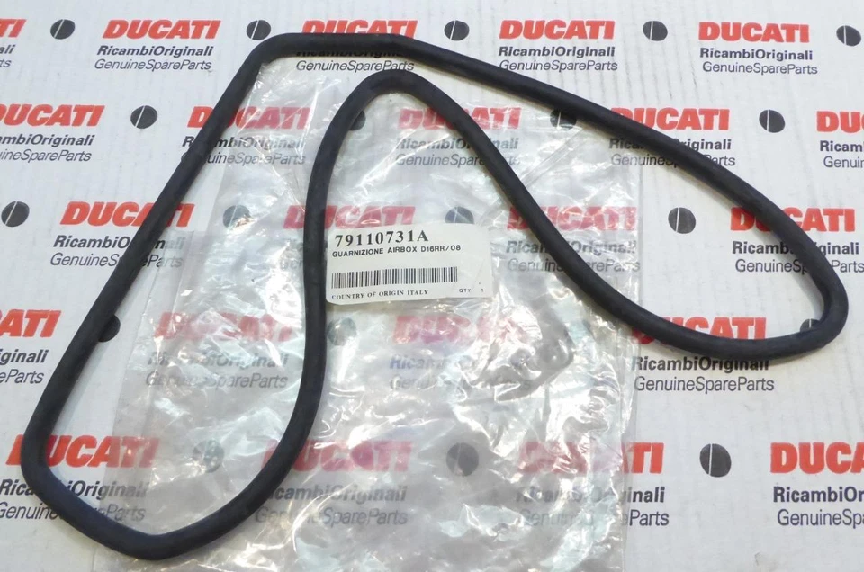 Ducati Desmosedici D16RR 2008 caja de aire junta de goma 79110731B = 79110731A Foto 1 de 1