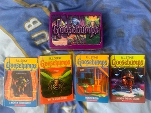 Goosebumps 25th Anniversary Retro Set in Tin - 4 Books USA Exclusive - Picture 1 of 3