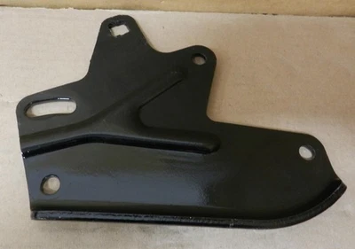 1977-79 Pontiac Firebird 403 6.6L V8 USED power steering pump front bracket - Image 1 of 3