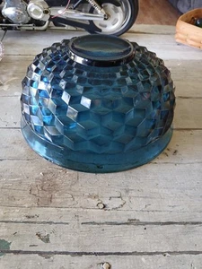 EUC Vintage 1960's Whitehall by Colony Large Indiana Glass Bowl in Riviera Blue - Picture 1 of 3