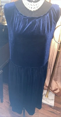 George Stretch velvet dress Women's MEDIUM 8/10  Cocktail elegant dress - Image 1 of 4