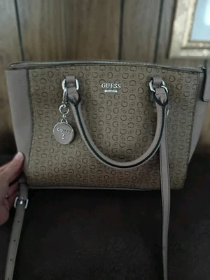 monedero adivinar Foto 1 de 3