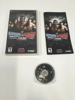 WWE Smackdown VS Raw 2010 Sony PSP Videojuego CIB RARO Luchador Variante Cubierta Foto 1 de 2