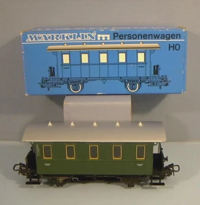 HO Gage, Passenger Coach, Lighted #4007, Marklin Trains, Germany 1970s - Image 1 of 4