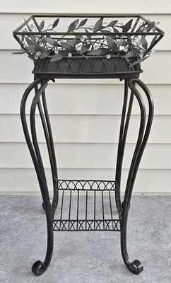 Pre-Owned Partylite Garden Lites 3 Wick Candle 2-Tier Iron Plant Stand FREEUSHIP - Image 1 of 4