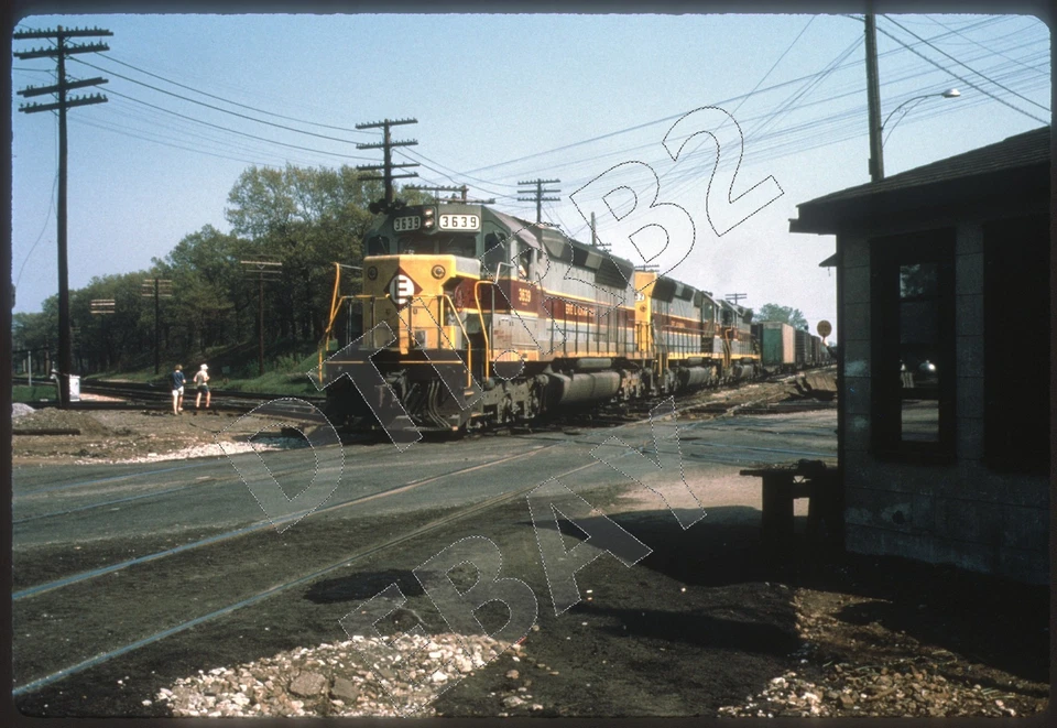 DUPE DUPLICATE SLIDE EL ERIE LACKAWANNA 3639 GRIFFITH INDIANA IN MAY 1972 - Image 1 of 1
