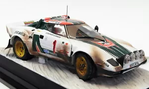 Kyosho 1/18 Scale Model Car 08139A - Lancia Stratos HF Altalia Diorama - Picture 1 of 6