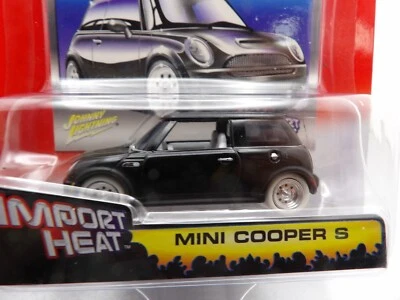 WHITE LIGHTNING MINI COOPER S   JOHNNY LIGHTNING STREET FREAKS IMPORT HEAT  1:64 - Image 1 of 4
