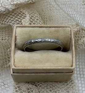 Antique 18K Filigree White Gold Ring Band Original Box - Picture 1 of 6