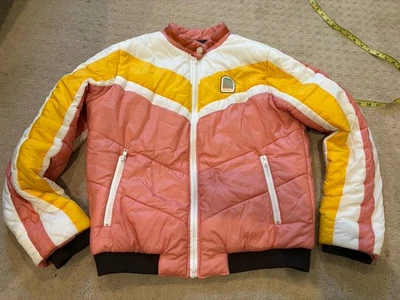 Chaqueta Madre Denim The Peak Puffer Sienna Mujer Grande Retro Rayas  Foto 1 de 4