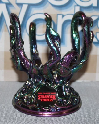 Candelabro de 3 mechas Bath & Body Works Light-up Stranger Things Tentacle Monster Foto 1 de 4