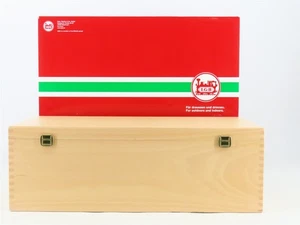 Maßstab G 1/22,5 LGB Holzvitrine für Dampflok  - Bild 1 von 7