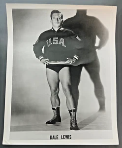 DALE LEWIS 1960's USA OLYMPIC WRESTLER STAR VINTAGE PROMOTIONAL 8 x 10 PHOTO - Picture 1 of 2