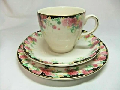 Royal Doulton Tea Trio Cup Saucer & Side Plate Australia Clover Floral D5974 - Image 1 of 4