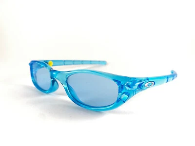 NUEVAS GAFAS DE SOL VINTAGE OAKLEY FATE AZUL CLARO ENVOLVENTES DEPORTIVAS AÑOS 90 Foto 1 de 4