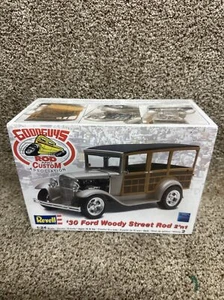 Revell 85-2064 1930 Ford Woody Street Rod Good Guys KIT 1/24 McM Sealed - Picture 1 of 4
